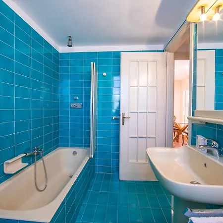 Easy Apartment