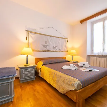 Easy Apartment *