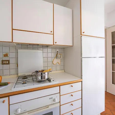 Apartment Easy